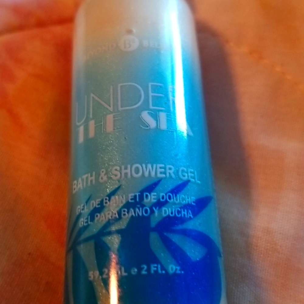 Under the sea bath and shower gel size 2 fl oz
